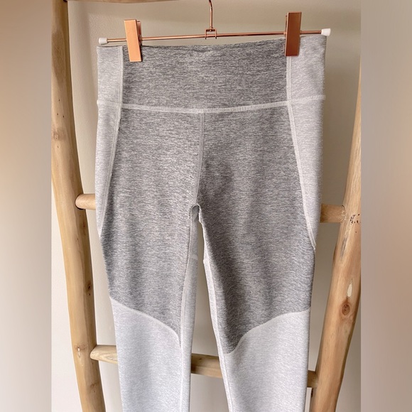 Outdoor Voices Two Tone Dove/Ash Gray Warmup Workout Legging Yoga Tight Sz S - Picture 6 of 10